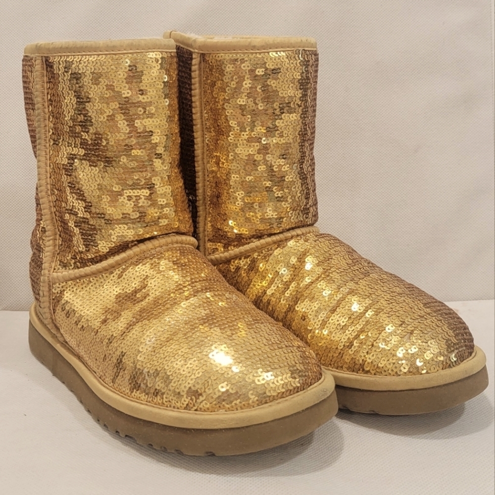 UGG - METALLIC GOLD SEQUIN MID CALF PULL-ON BOOTS (sz 8)